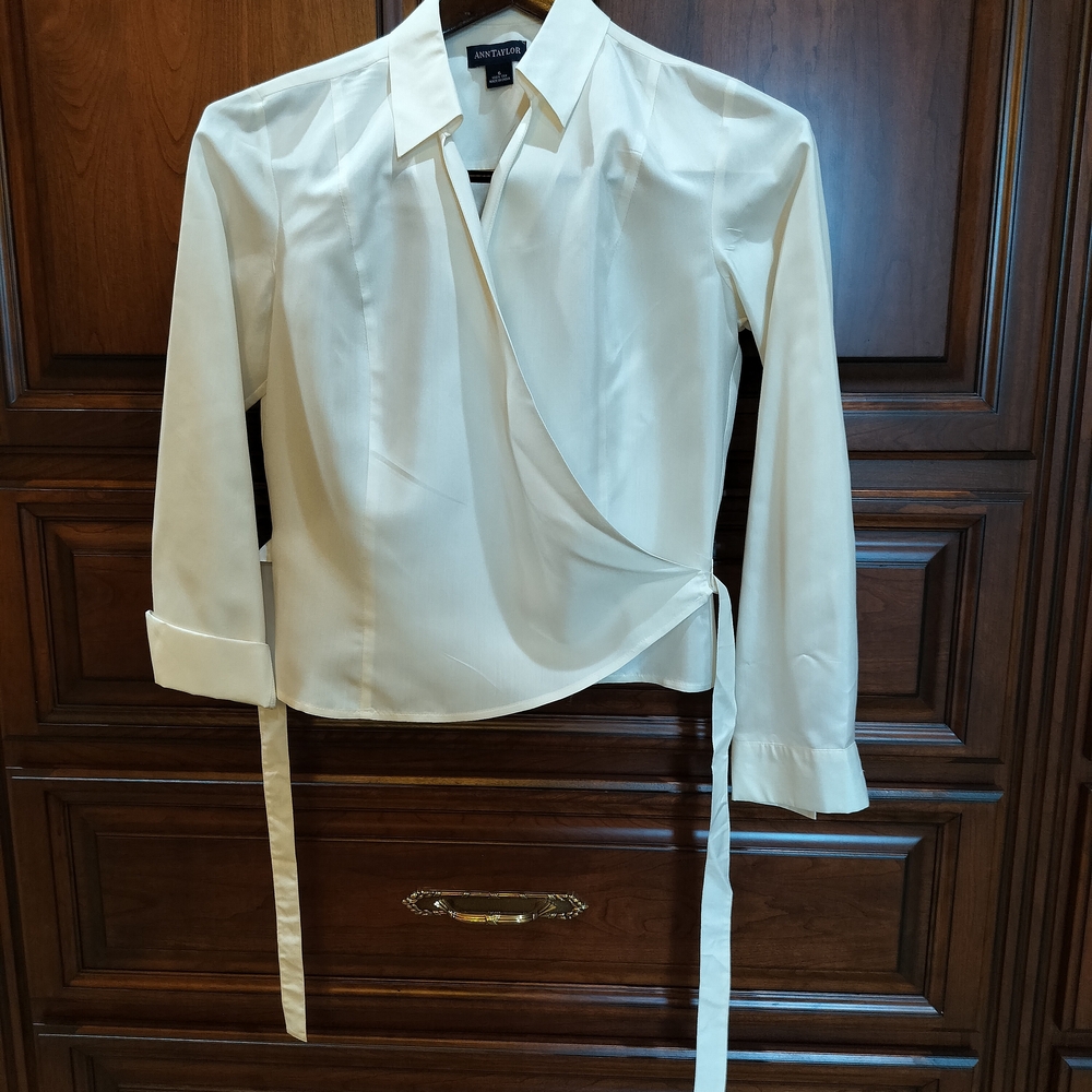 Ann Taylor White Wrap Button Down Shirt
